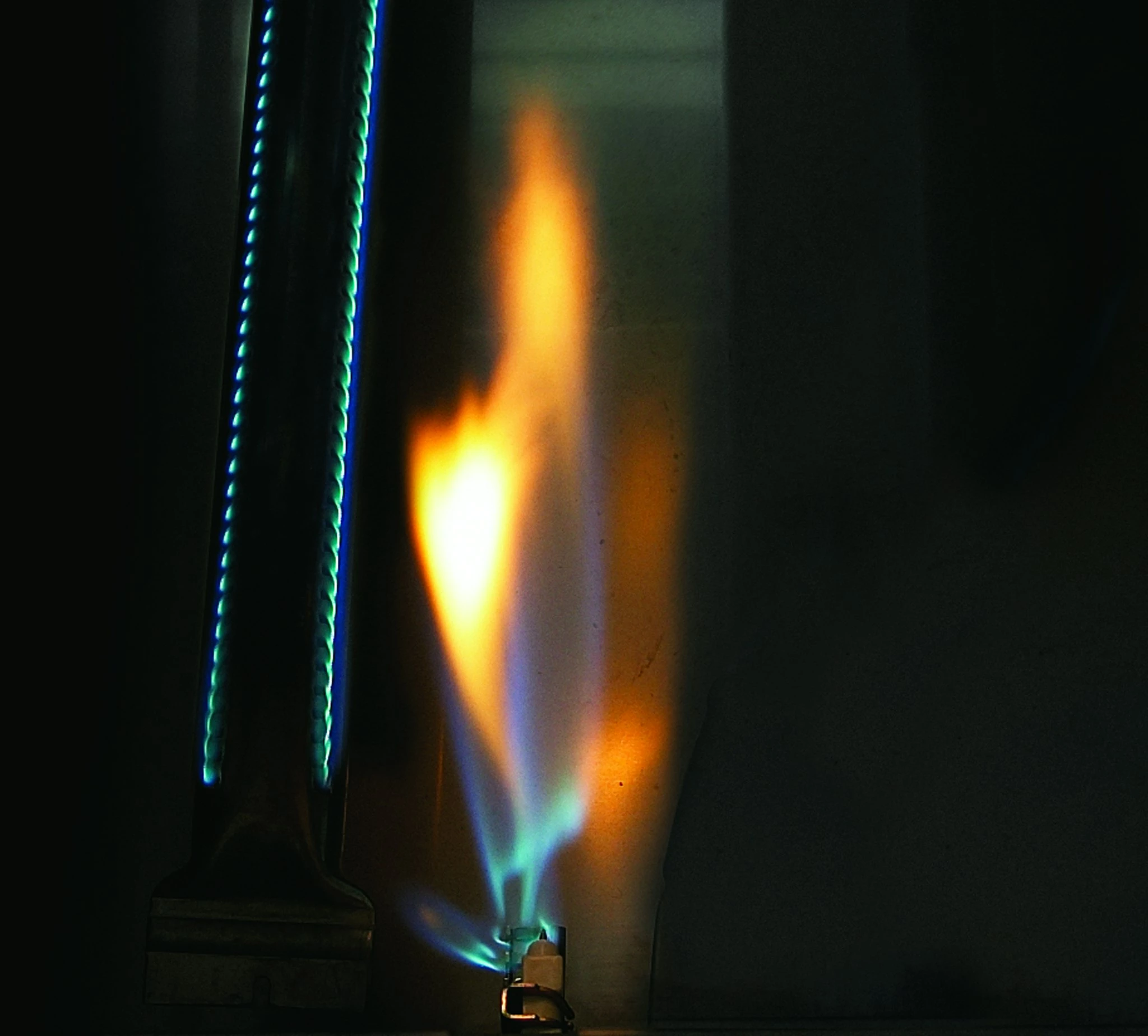 NAPOLEON Rogue 425-1 Schwarz (inkl. Abdeckhaube) – Bild 7