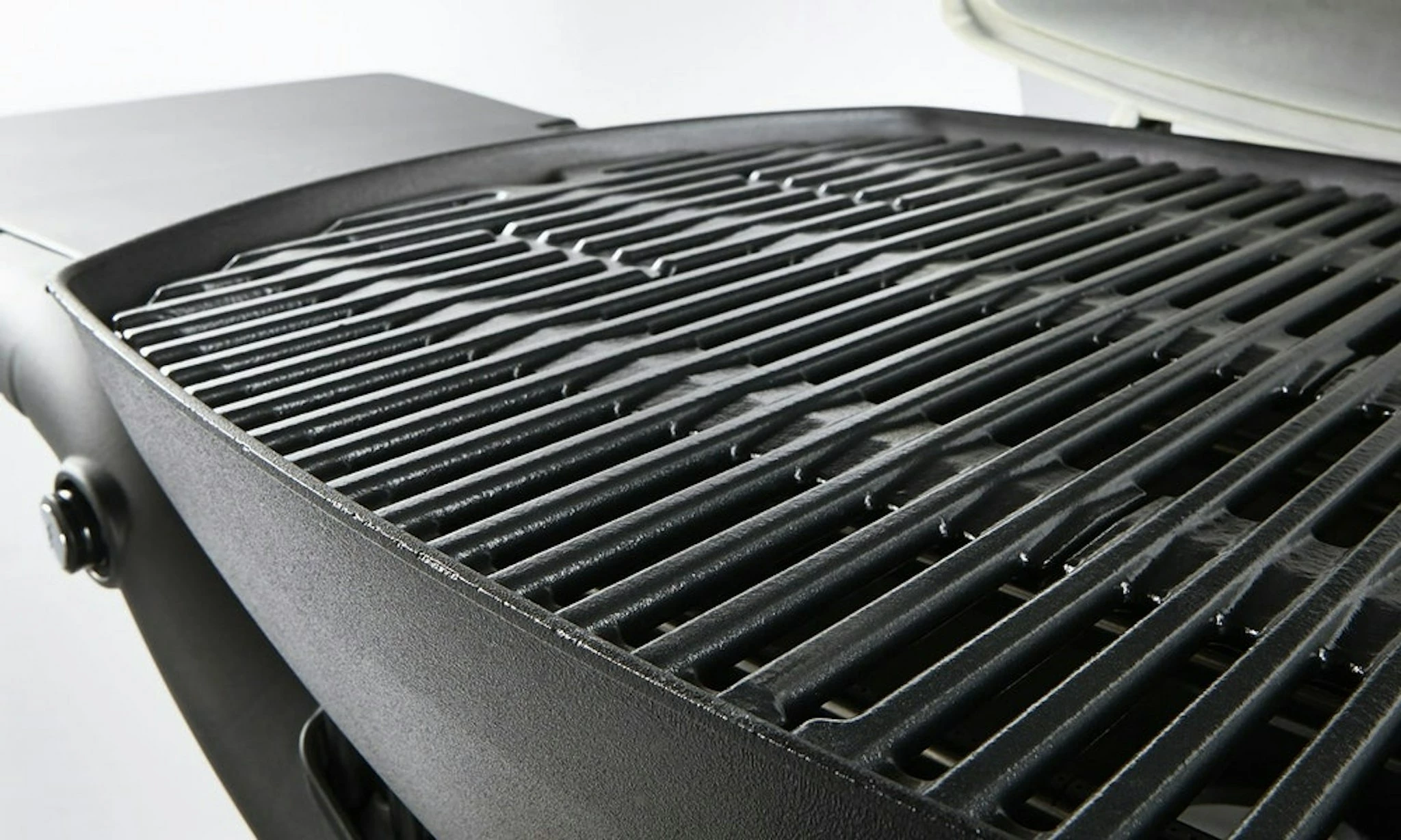 Weber Q 2000 Gasgrill Stand Titan – Bild 3